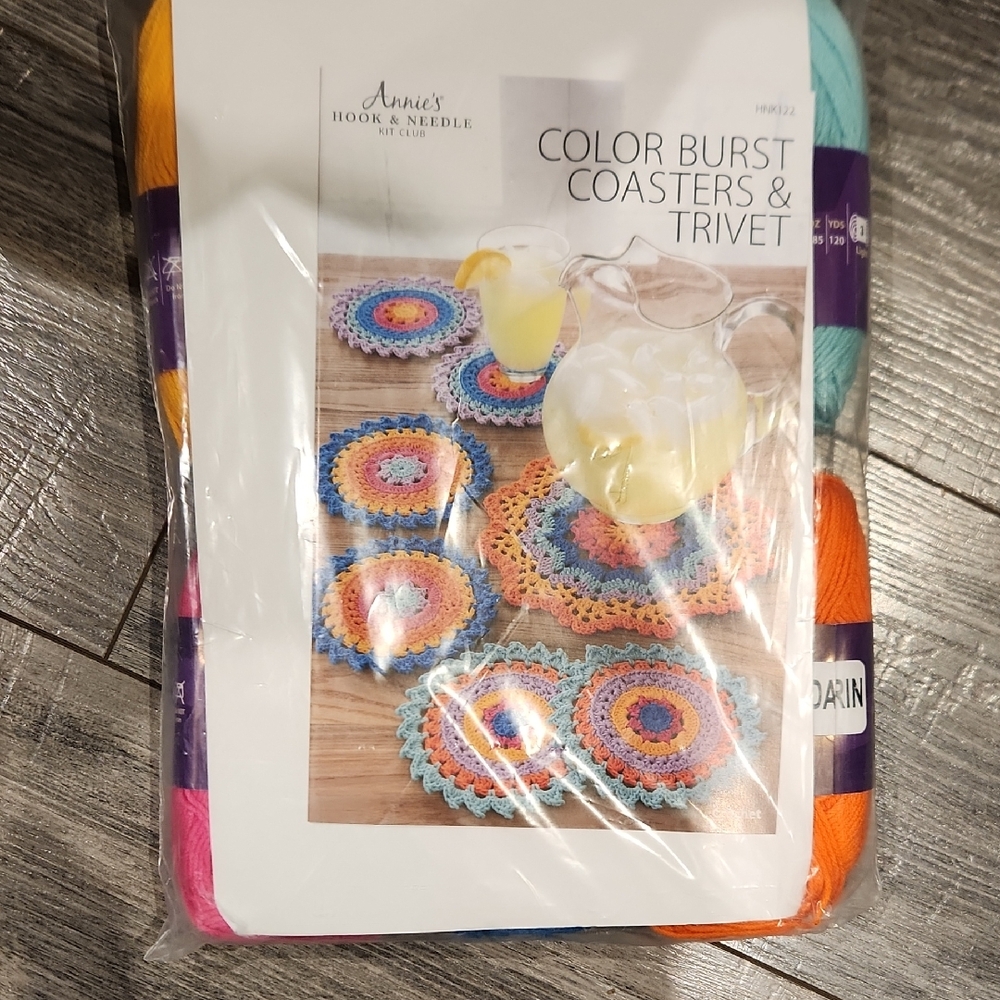NWT Annie's Hook & Needle Kit Club Color Burst Coasters & Trivet HNK122